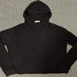 Joah Brown soft comfy slightly cropped black hoodie Sz M front pocket